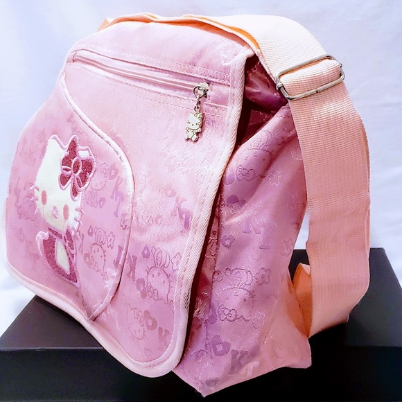 Hello Kitty Nylon Laptop Messenger bag🦄💋 - Picture 4 of 7